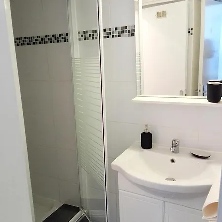 Cosy Rue Sainte Madeleine Apartman *