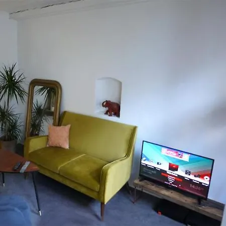 Cosy Rue Sainte Madeleine *