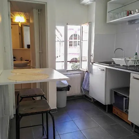 Cosy Rue Sainte Madeleine